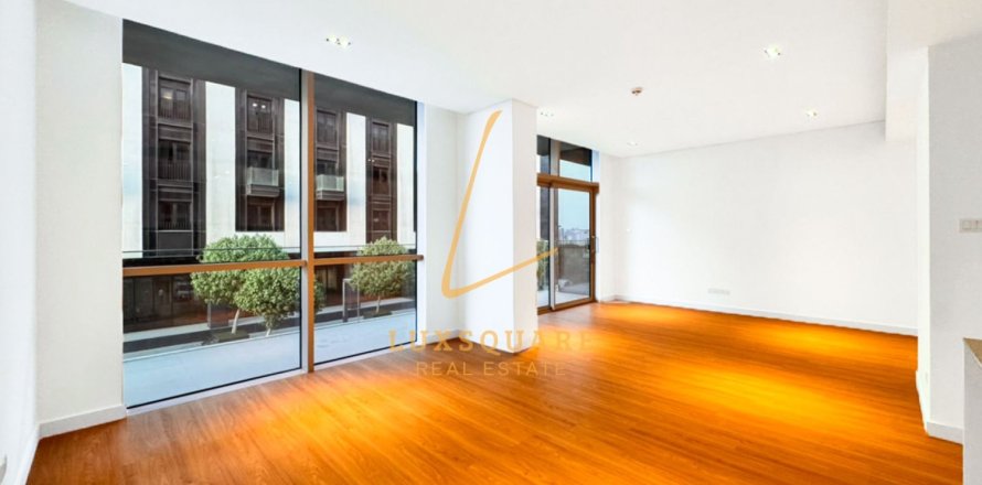 Appartement à Al Wasl, Dubai, 2 chambres, 159 m², № 135265
