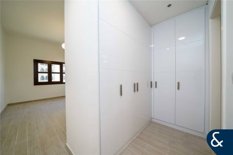 Apartment in Al Andalus, Jumeirah Golf Estates, Dubai 2 bedrooms, 129 sq.m. № 76580 - photo 10