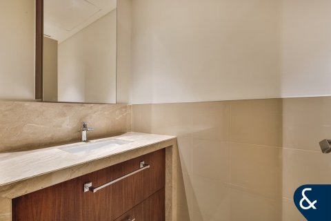 Apartment in Downtown Dubai (Downtown Burj Dubai), Dubai 3 bedrooms, 195 sq.m. № 76576 - photo 7