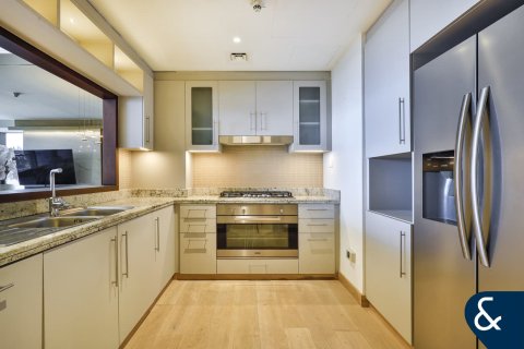 Apartment in Downtown Dubai (Downtown Burj Dubai), Dubai 3 bedrooms, 195 sq.m. № 76576 - photo 17