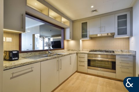 Apartment in Downtown Dubai (Downtown Burj Dubai), Dubai 3 bedrooms, 195 sq.m. № 76576 - photo 18