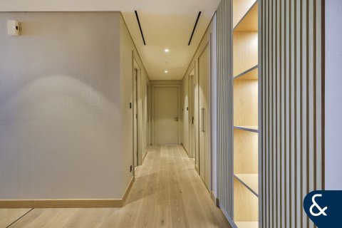 Apartment in Downtown Dubai (Downtown Burj Dubai), Dubai 3 bedrooms, 195 sq.m. № 76576 - photo 5