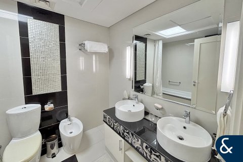 Apartment in Downtown Dubai (Downtown Burj Dubai), Dubai 1 bedroom, 81 sq.m. № 76577 - photo 9