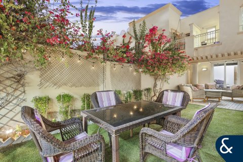 Villa in Springs 10, The Springs, Dubai 2 bedrooms, 207 sq.m. № 76581 - photo 6