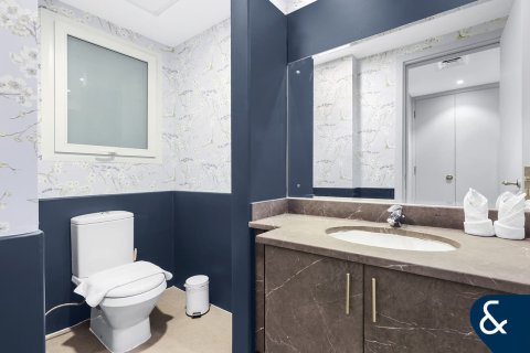 Villa in Springs 10, The Springs, Dubai 2 bedrooms, 207 sq.m. № 76581 - photo 13