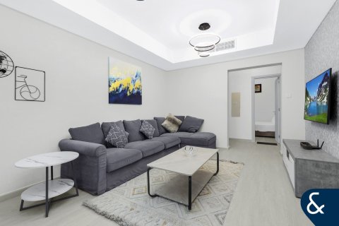 Villa in Springs 10, The Springs, Dubai 2 bedrooms, 207 sq.m. № 76581 - photo 2