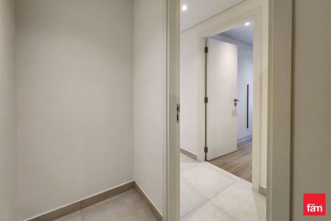 Apartment in Umm Suqeim, Dubai 3 bedrooms, 172 sq.m. № 84315 - photo 9