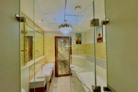 Apartment in Al Kifaf, Dubai 1 bedroom, 91.7 sq.m. № 42654 - photo 14