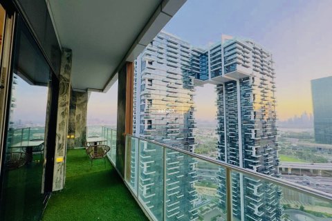 Apartamento en Al Kifaf, Dubai, 1 dormitorio, 91.7 m², № 42654 - foto 1