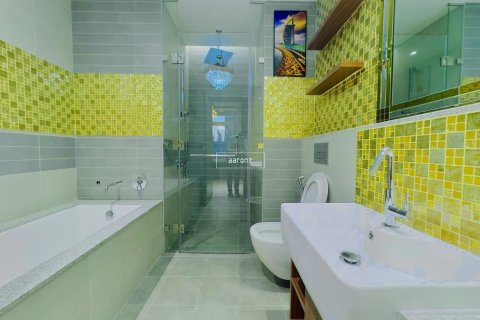 Apartment in Al Kifaf, Dubai 1 bedroom, 91.7 sq.m. № 42654 - photo 15