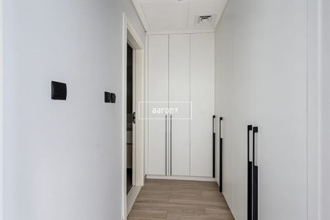 Apartment in Jumeirah Village Triangle, Dubai 3 bedrooms, 190 sq.m. № 42665 - photo 6