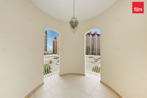 Apartment in Palm Jumeirah, Dubai 2 bedrooms, 191.8 sq.m. № 115402 - photo 22