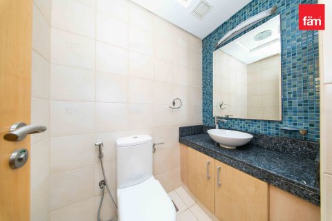 Apartment in Palm Jumeirah, Dubai 2 bedrooms, 191.8 sq.m. № 115402 - photo 13