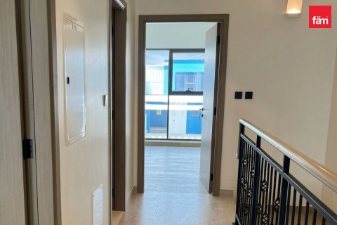 Townhouse in Dubai 3 bedrooms, 144 sq.m. № 115404 - photo 13
