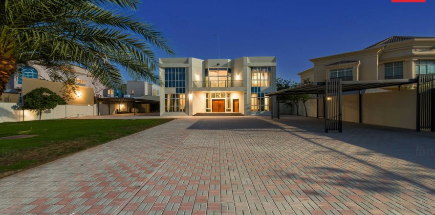 Villa en Al Barsha, Dubai, 5 dormitorios, 1394 m², № 85784