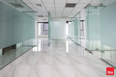 Bureau à Dubai, 98.3 m², № 85798