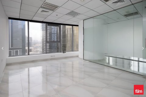 Bureau à Dubai, 98.3 m², № 85798 - photo 7