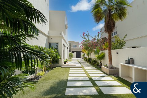 Купить виллу в Maeen, The Lakes, Дубай: 5 спален, 372м², № 75522 - фото 27