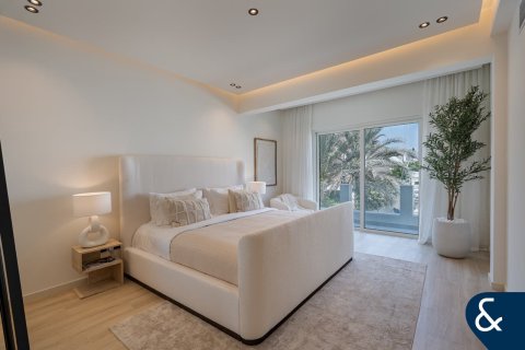 Купить виллу в Maeen, The Lakes, Дубай: 5 спален, 372м², № 75522 - фото 21