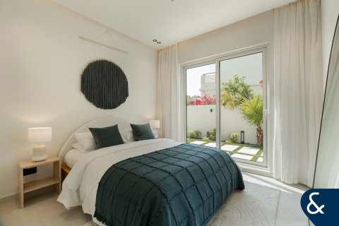 Купить виллу в Maeen, The Lakes, Дубай: 5 спален, 372м², № 75522 - фото 10