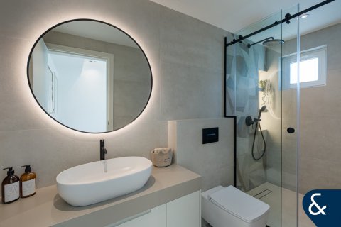 Купить виллу в Maeen, The Lakes, Дубай: 5 спален, 372м², № 75522 - фото 20