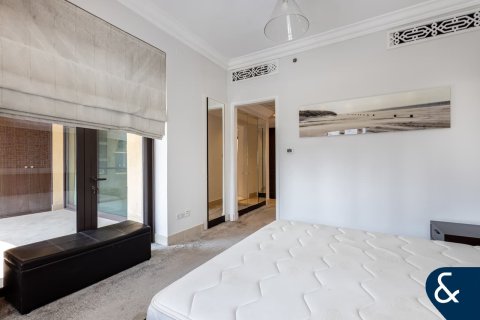 Apartment in Downtown Dubai (Downtown Burj Dubai), Dubai 3 bedrooms, 208 sq.m. № 75882 - photo 9