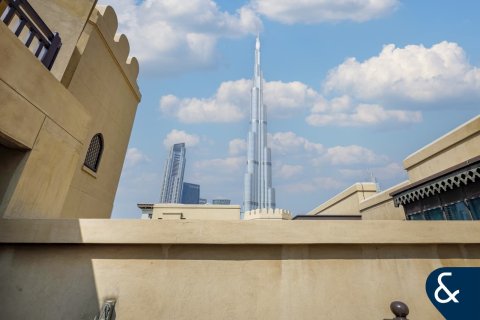 Apartment in Downtown Dubai (Downtown Burj Dubai), Dubai 3 bedrooms, 208 sq.m. № 75882 - photo 1