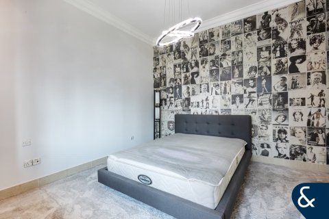 Apartment in Downtown Dubai (Downtown Burj Dubai), Dubai 3 bedrooms, 208 sq.m. № 75882 - photo 13