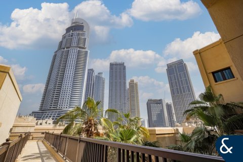 Apartment in Downtown Dubai (Downtown Burj Dubai), Dubai 3 bedrooms, 208 sq.m. № 75882 - photo 17