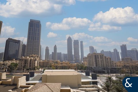 Apartment in Downtown Dubai (Downtown Burj Dubai), Dubai 3 bedrooms, 208 sq.m. № 75882 - photo 3