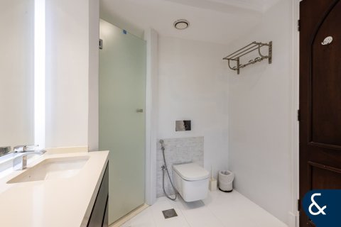 Apartment in Downtown Dubai (Downtown Burj Dubai), Dubai 3 bedrooms, 208 sq.m. № 75882 - photo 11