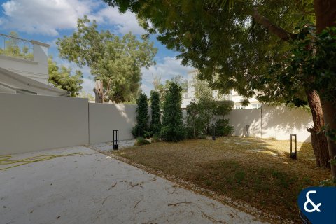 Купить виллу в The Springs, Дубай: 2 спальни, 157м², № 75883 - фото 26