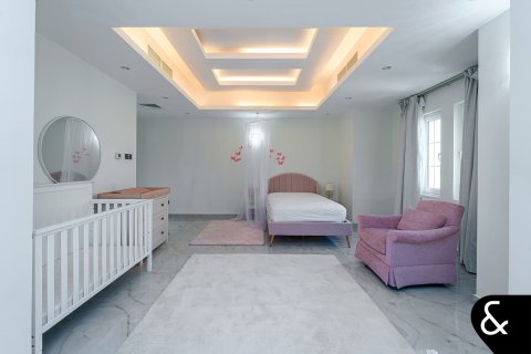 Купить виллу в Арабиан Ранчес, Дубай: 7 спален, 1159м², № 75884 - фото 8