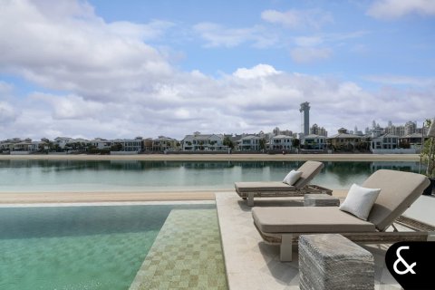 Villa en Garden Homes, Palm Jumeirah, Dubai, 5 dormitorios, 465 m², № 75894 - foto 20