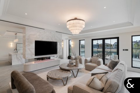 Villa en Garden Homes, Palm Jumeirah, Dubai, 5 dormitorios, 465 m², № 75894 - foto 3