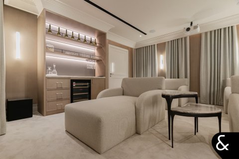 Villa en Garden Homes, Palm Jumeirah, Dubai, 5 dormitorios, 465 m², № 75894 - foto 12