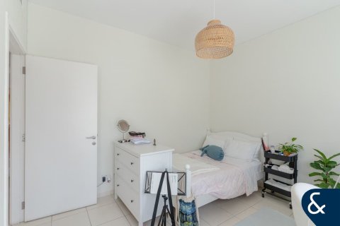 Купить виллу в Maeen, The Lakes, Дубай: 3 спальни, 195м², № 75881 - фото 3