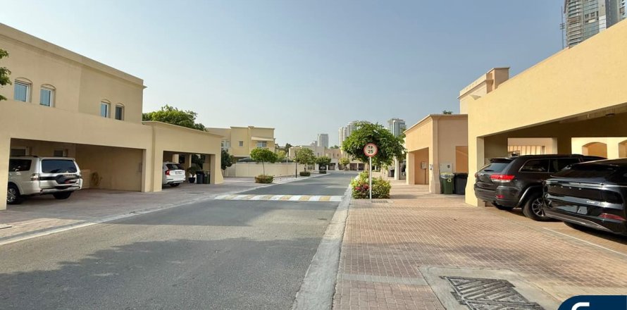 Villa in Maeen, The Lakes, Dubai 3 bedrooms, 195 sq.m. № 75881