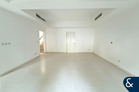 Купить виллу в Maeen, The Lakes, Дубай: 3 спальни, 195м², № 75881 - фото 8