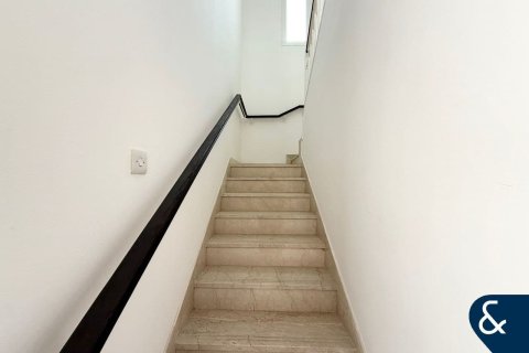 Купить виллу в Maeen, The Lakes, Дубай: 3 спальни, 195м², № 75881 - фото 7