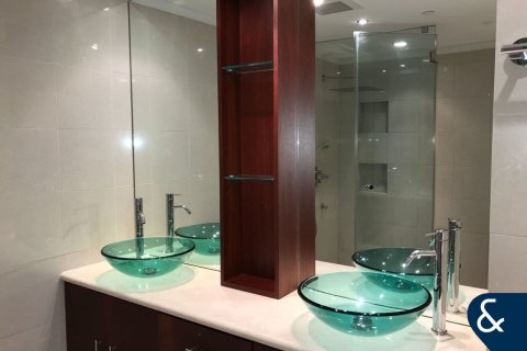 Appartement à World Trade Center, Dubai, 2 chambres, 196 m², № 75885 - photo 2