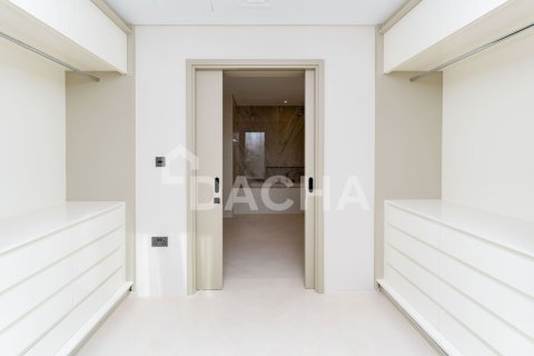 Apartment in Dubai Marina, Dubai 4 bedrooms, 343 sq.m. № 105120 - photo 18