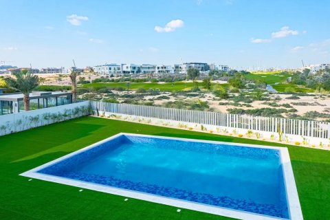 Villa en Dubai, 6 dormitorios, 769 m², № 5577 - foto 4