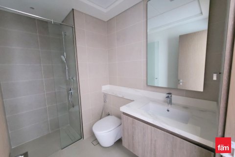 Снять в аренду квартиру в Дубае: 2 спальни, 112.7м², № 96512 - фото 16