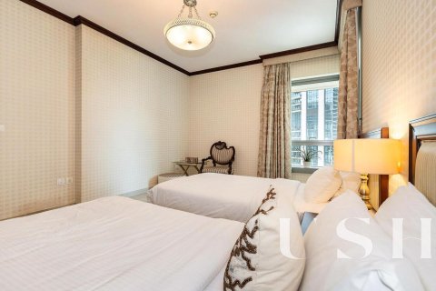 Apartment in 29 Burj Boulevard, Downtown Dubai (Downtown Burj Dubai), Dubai 2 bedrooms, 130 sq.m. № 39732 - photo 24