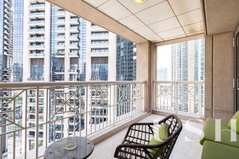 Apartment in 29 Burj Boulevard, Downtown Dubai (Downtown Burj Dubai), Dubai 2 bedrooms, 130 sq.m. № 39732 - photo 3
