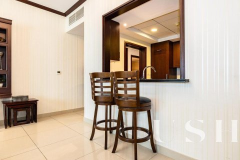Apartment in 29 Burj Boulevard, Downtown Dubai (Downtown Burj Dubai), Dubai 2 bedrooms, 130 sq.m. № 39732 - photo 1