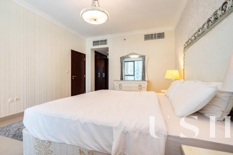 Apartment in 29 Burj Boulevard, Downtown Dubai (Downtown Burj Dubai), Dubai 2 bedrooms, 130 sq.m. № 39732 - photo 17