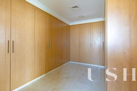 Apartment in Jumeirah Lake Towers, Dubai 5 bedrooms, 515 sq.m. № 39728 - photo 14