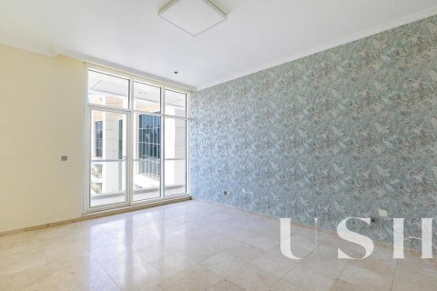 Apartment in Jumeirah Lake Towers, Dubai 5 bedrooms, 515 sq.m. № 39728 - photo 19